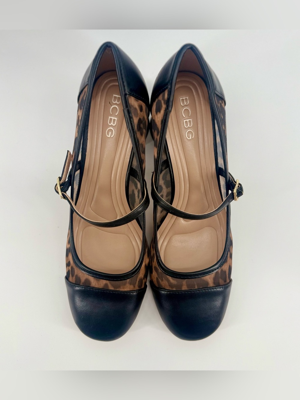 NWT BCBG Millie Cheetah Mesh Mary Jane Block Heel Pumps Size 8 or 9 - Picture 4 of 9